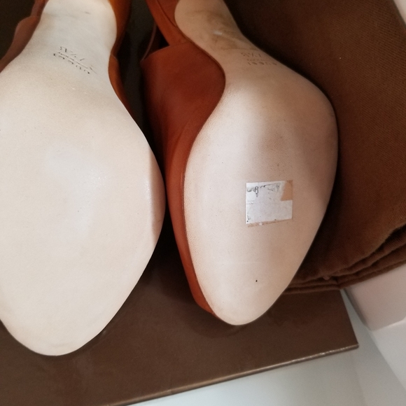 RARE Authentic Gucci Tattoo Heels BNIB - Picture 5 of 7